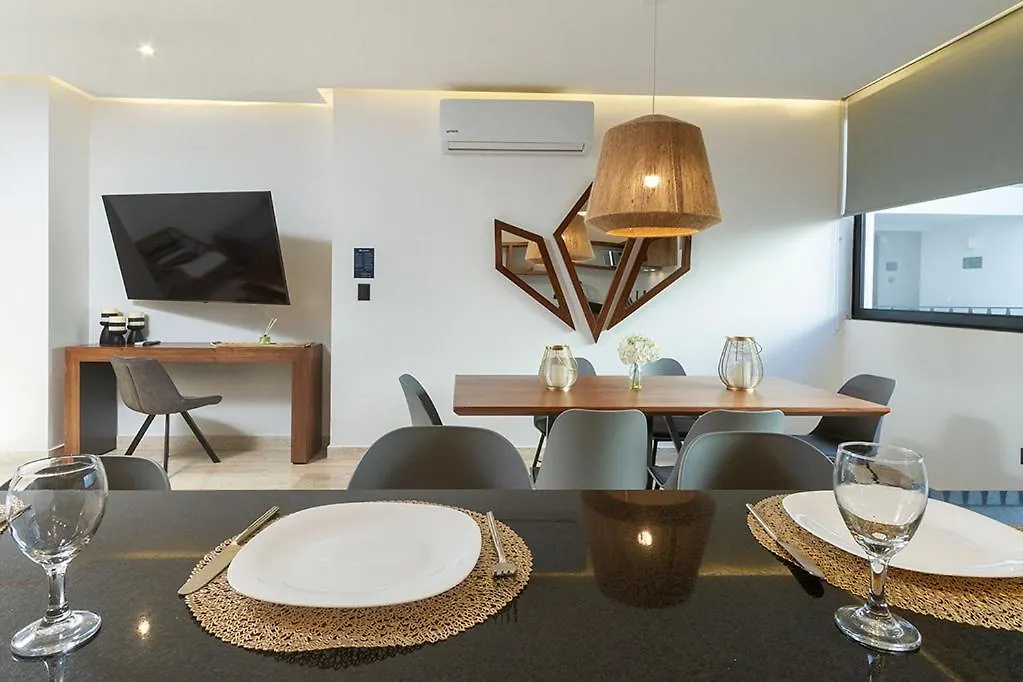 Great Location & Amazing Amenities Apartment Playa del Carmen