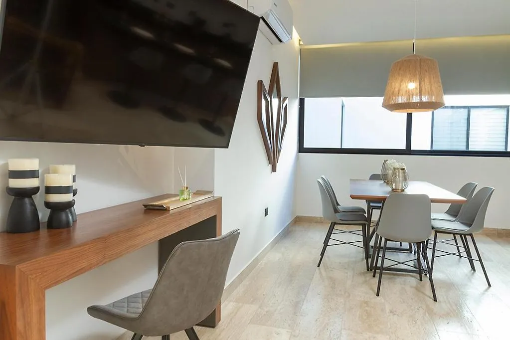 Great Location & Amazing Amenities Apartment Playa del Carmen