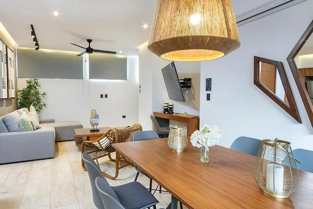 Great Location & Amazing Amenities Apartment Playa del Carmen
