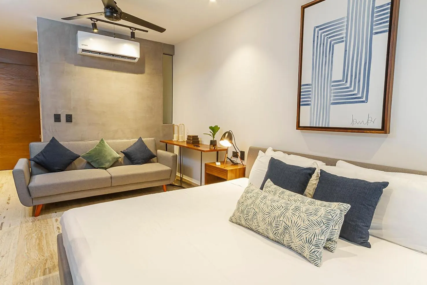 Great Location & Amazing Amenities Apartment Playa del Carmen